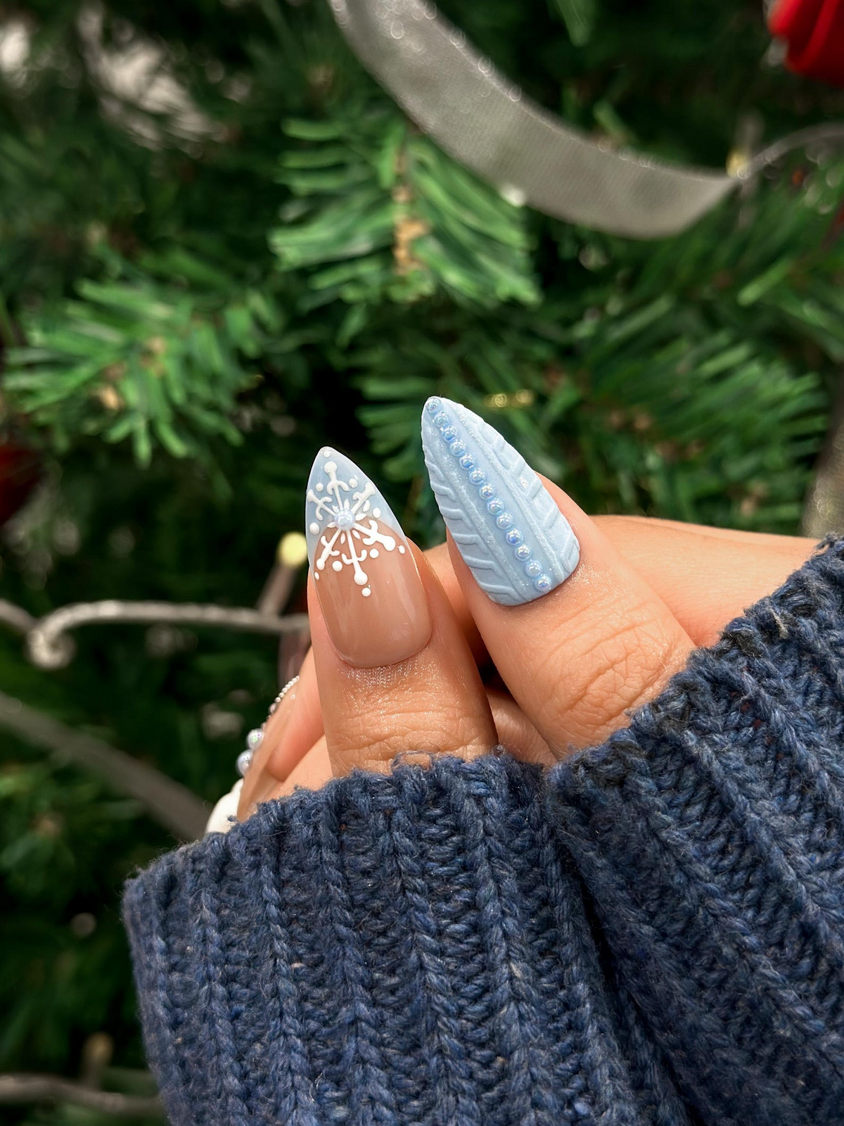 Frosty Snowman Winter Press On Nails 3D Snowman Christmas Nail Art 3D Snowman Accent Crystal Nude Winter Nails