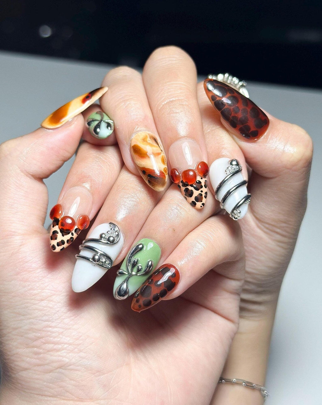 2026 Trend: Biomorphic Amber & Moss Nails, Tortoiseshell Cyber-Grunge Press Ons, Liquid