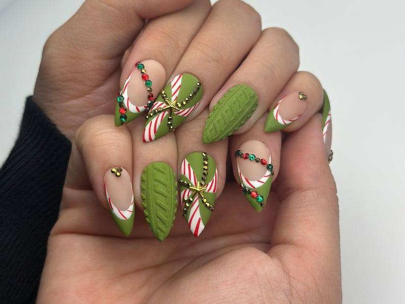 Christmas Press On Nails, Green Holiday Nails, Festive Long Nails, Christmas Gift, Party