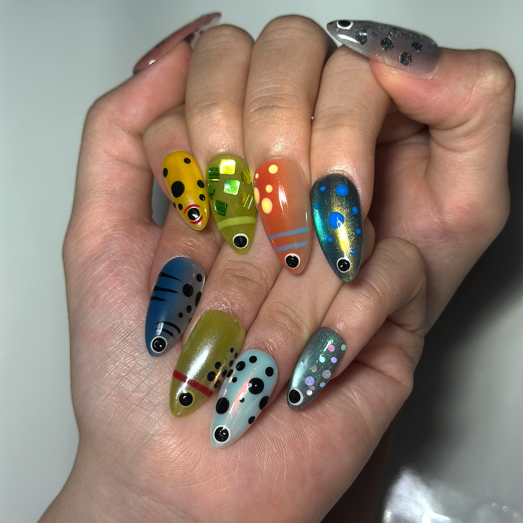 Summer Alien Eye Chrome Press On Nails, Summer Short Almond Abstract Nails, Beach Party