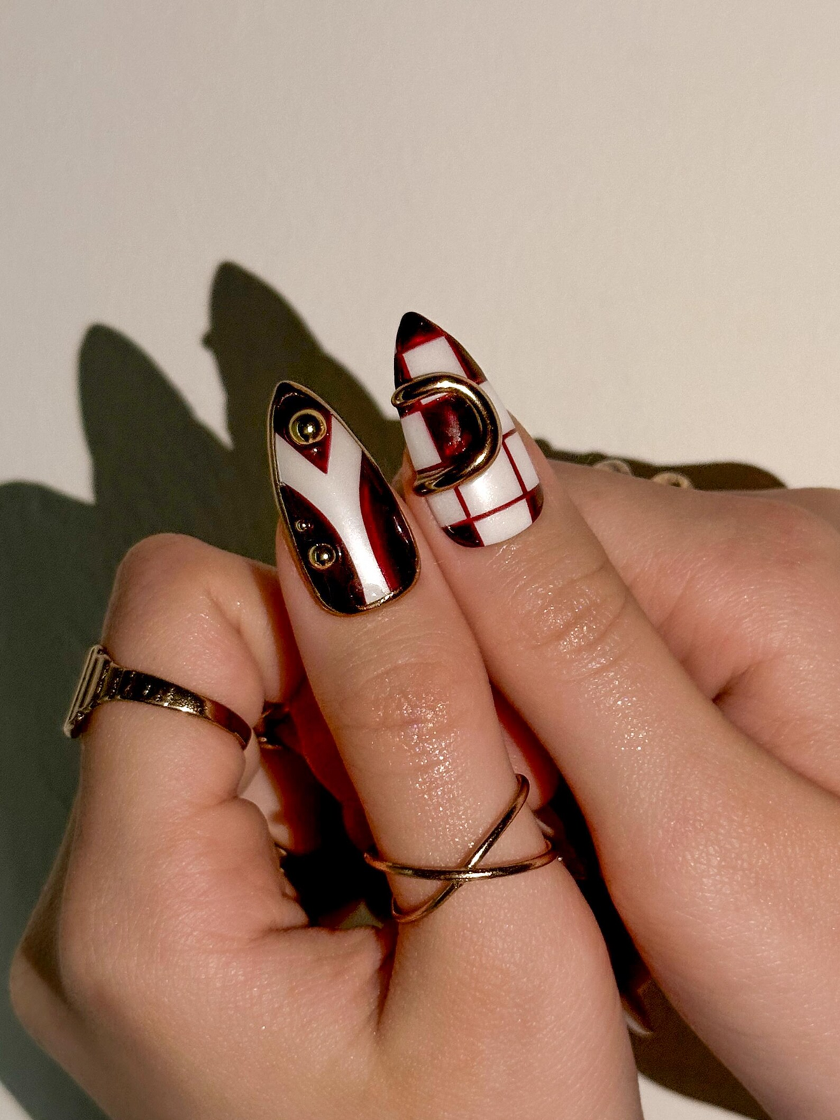 Gold Ring Luxury Press On Nails Pearl Nude & Gold Hardware Nails Luxury Gilded Almond Nail