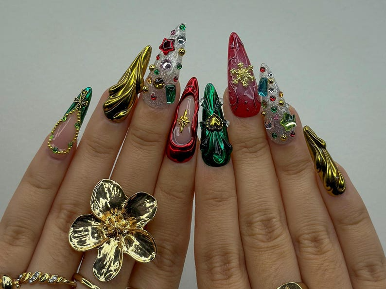Luxe Ornament Christmas Press On Nails 3D Holiday Nail Art Red & Green Chrome Nails Rhinestone Design Festive Press Ons