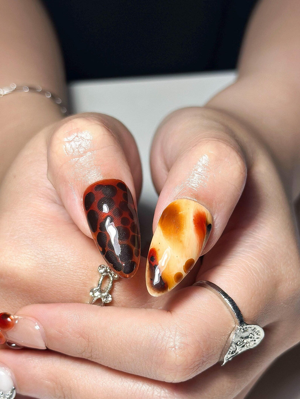 2026 Trend: Biomorphic Amber & Moss Nails, Tortoiseshell Cyber-Grunge Press Ons, Liquid