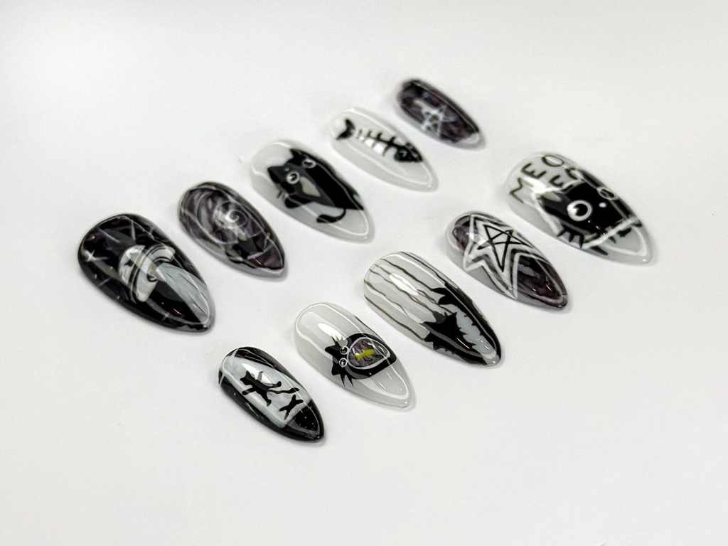 Alien Cat-Themed Press-On Nails Cute Creepy Goth Nail Art Cat Alien Aesthetic Black Cat & Star Nail Set Horror Nails OB736HC