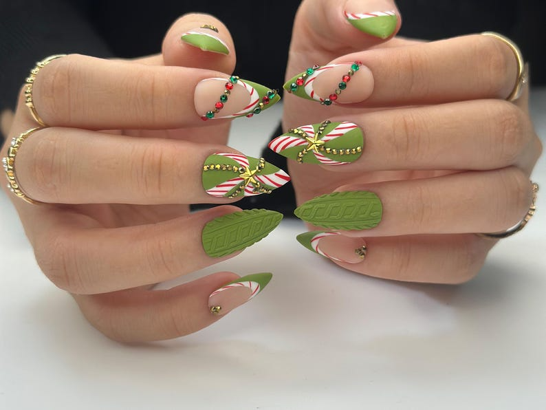 Christmas Press On Nails, Green Holiday Nails, Festive Long Nails, Christmas Gift, Party