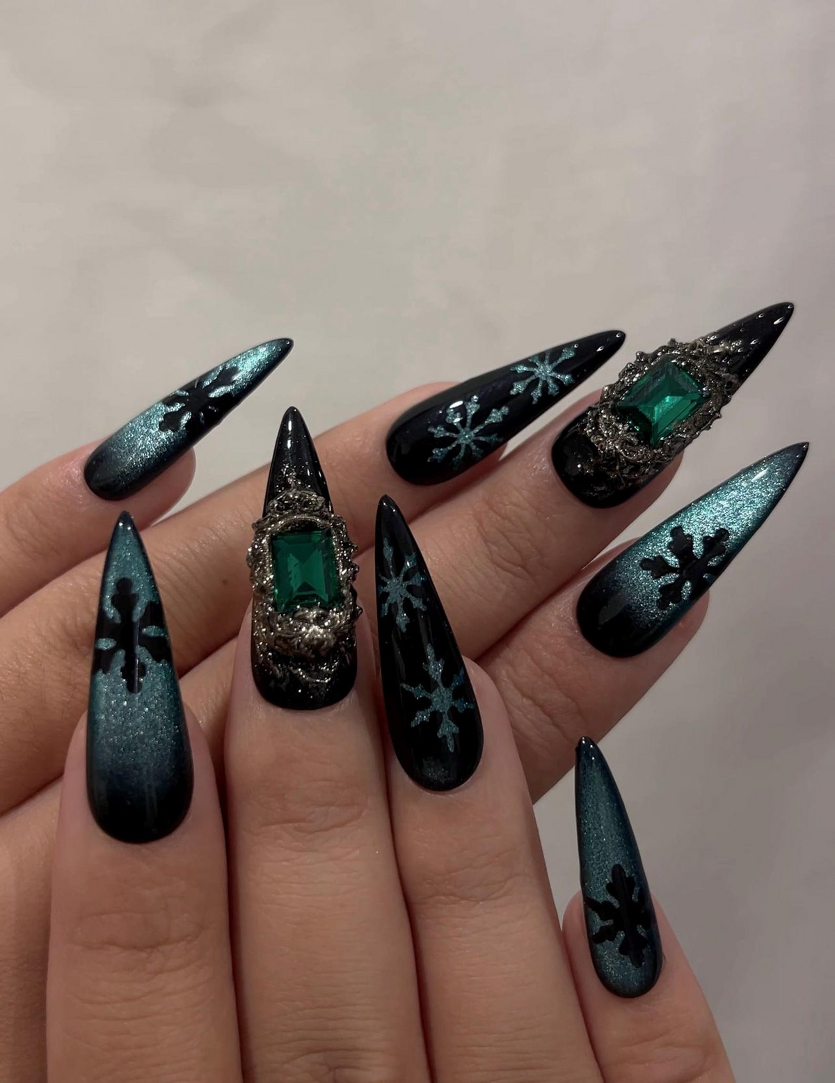 Emerald Snowflake Christmas Press On Nails Black Green Winter Nails Luxe Holiday Nail Art Stiletto Press Ons Winter Set