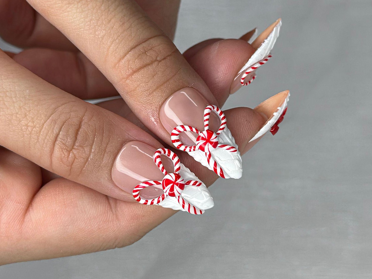 Winter Wonderland Press On Nails For Christmas 3D Christmas Cookie Nail Art Red White Holiday Nails Gingerbread & Bow Press Ons