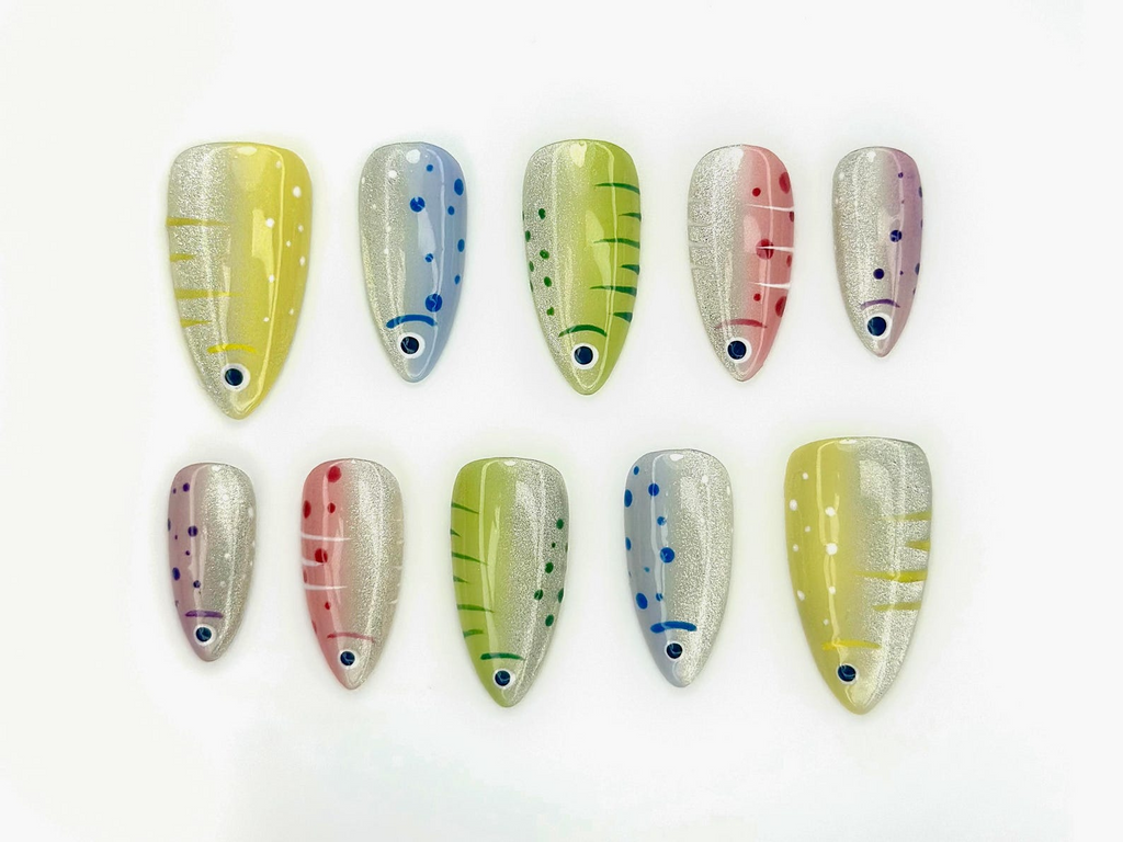 Shimmering Tropical Fish Press On Nails Colorful Ocean-Inspired Nail Art Silver Glitter Base with Vibrant Fish Details