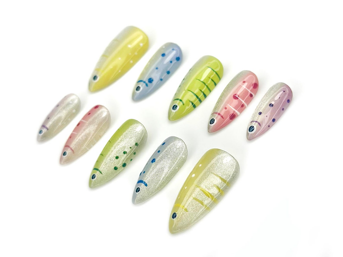 Shimmering Tropical Fish Press On Nails Colorful Ocean-Inspired Nail Art Silver Glitter Base with Vibrant Fish Details