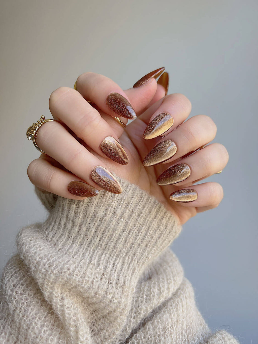 Light Brown Color Cat Eye Reusable Press On Nails