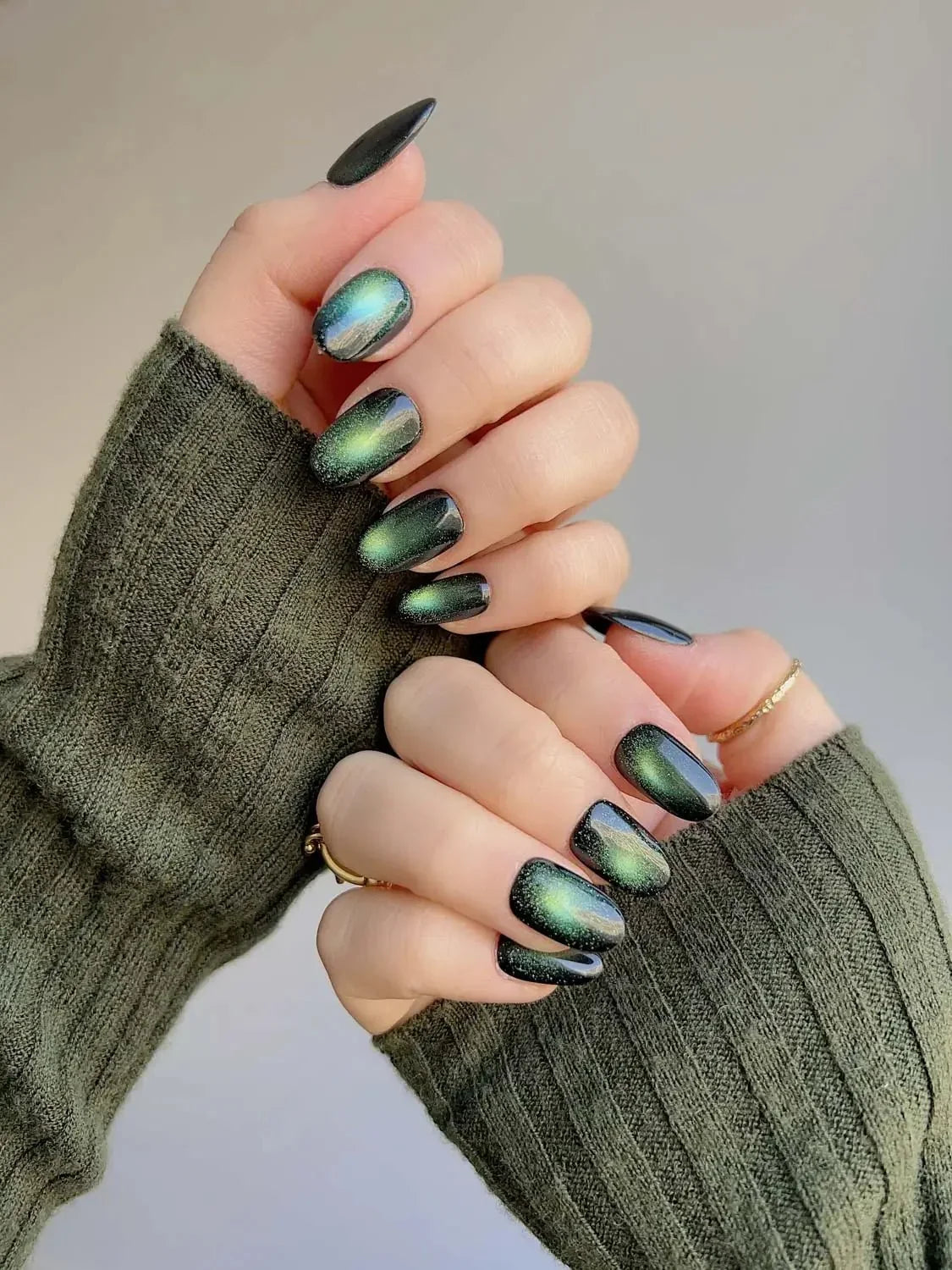 Forest Green Chase Reusable Press On Nails