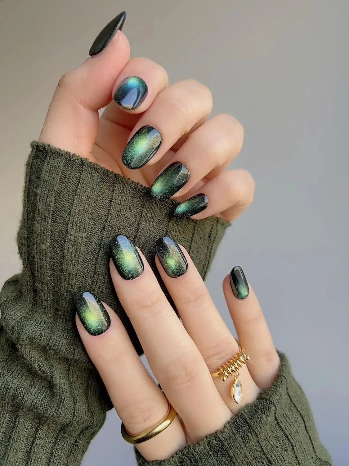 Forest Green Chase Reusable Press On Nails