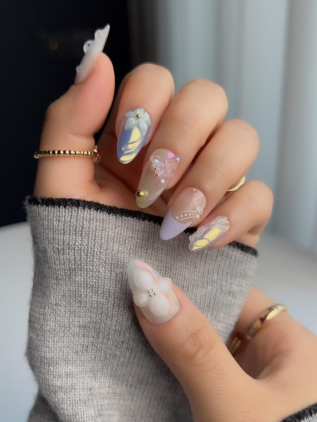 Aqua Petal Reusable Press On Nails