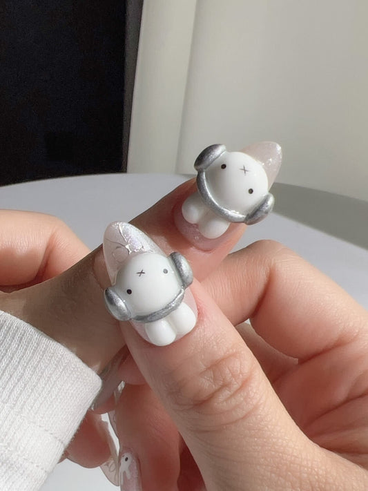 Miffy's Vacay Reusable Press On Nails