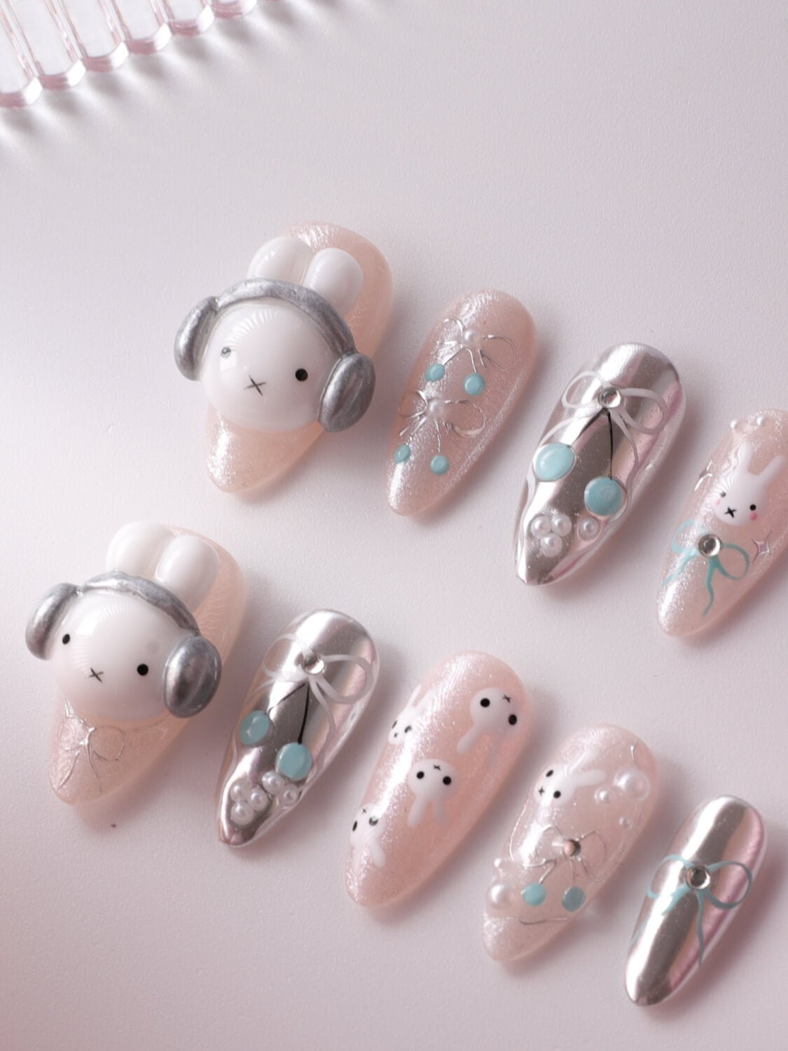 Miffy's Vacay Reusable Press On Nails