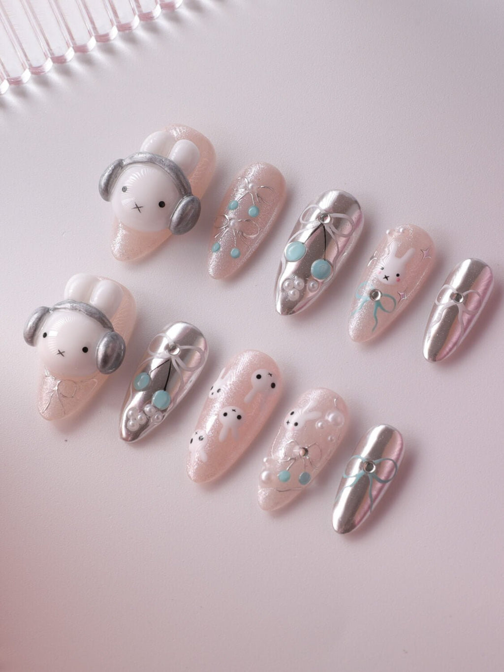 Miffy's Vacay Reusable Press On Nails