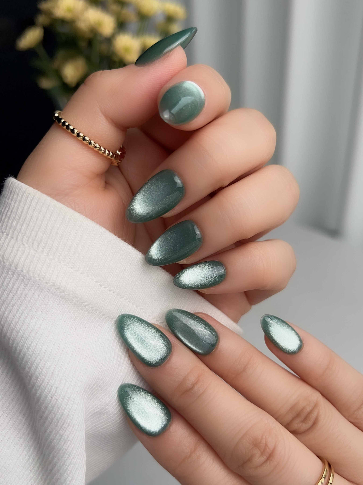 Mint Orb Reusable Press On Nails