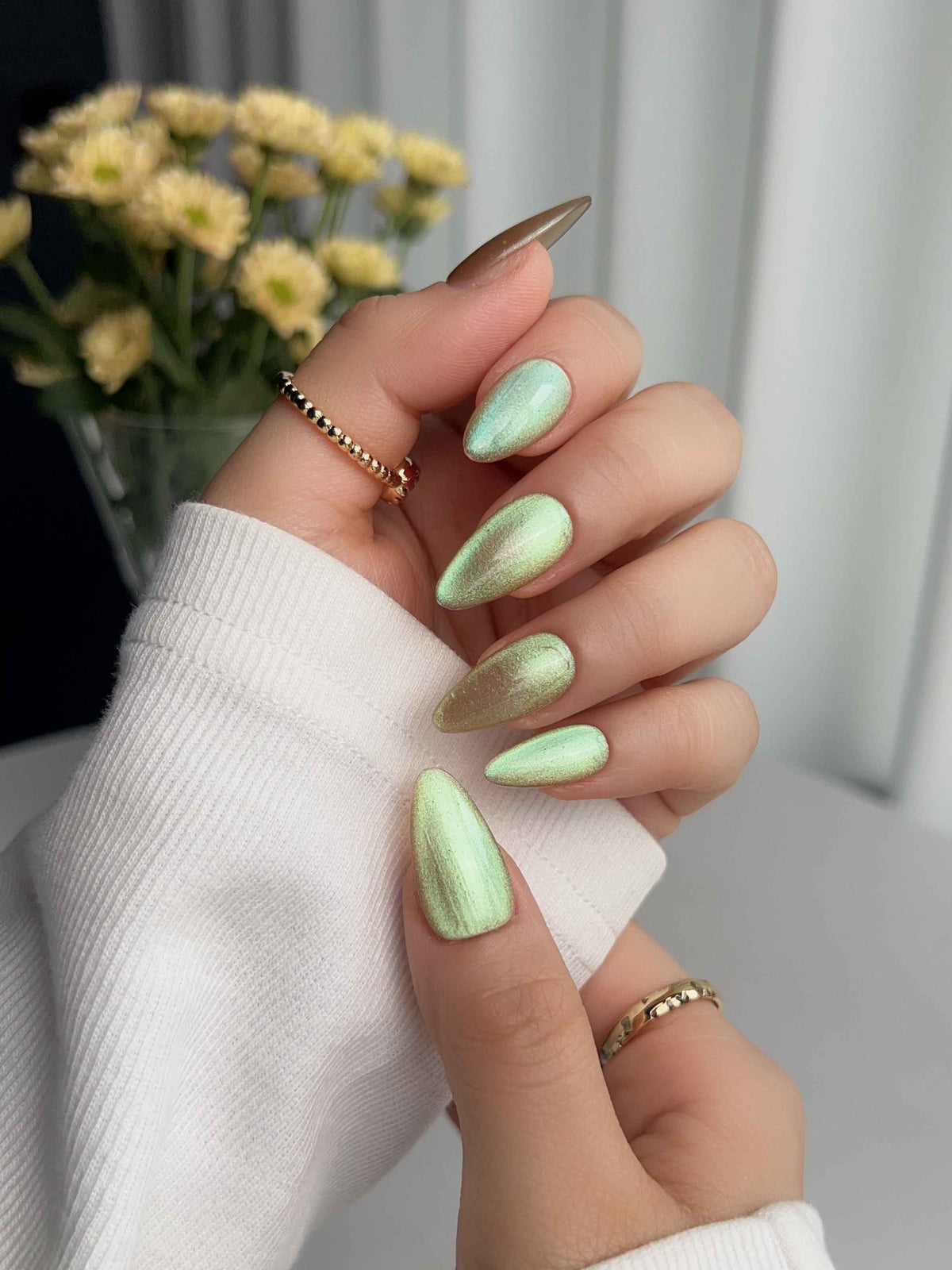 Aurora Mist Reusable Press On Nails