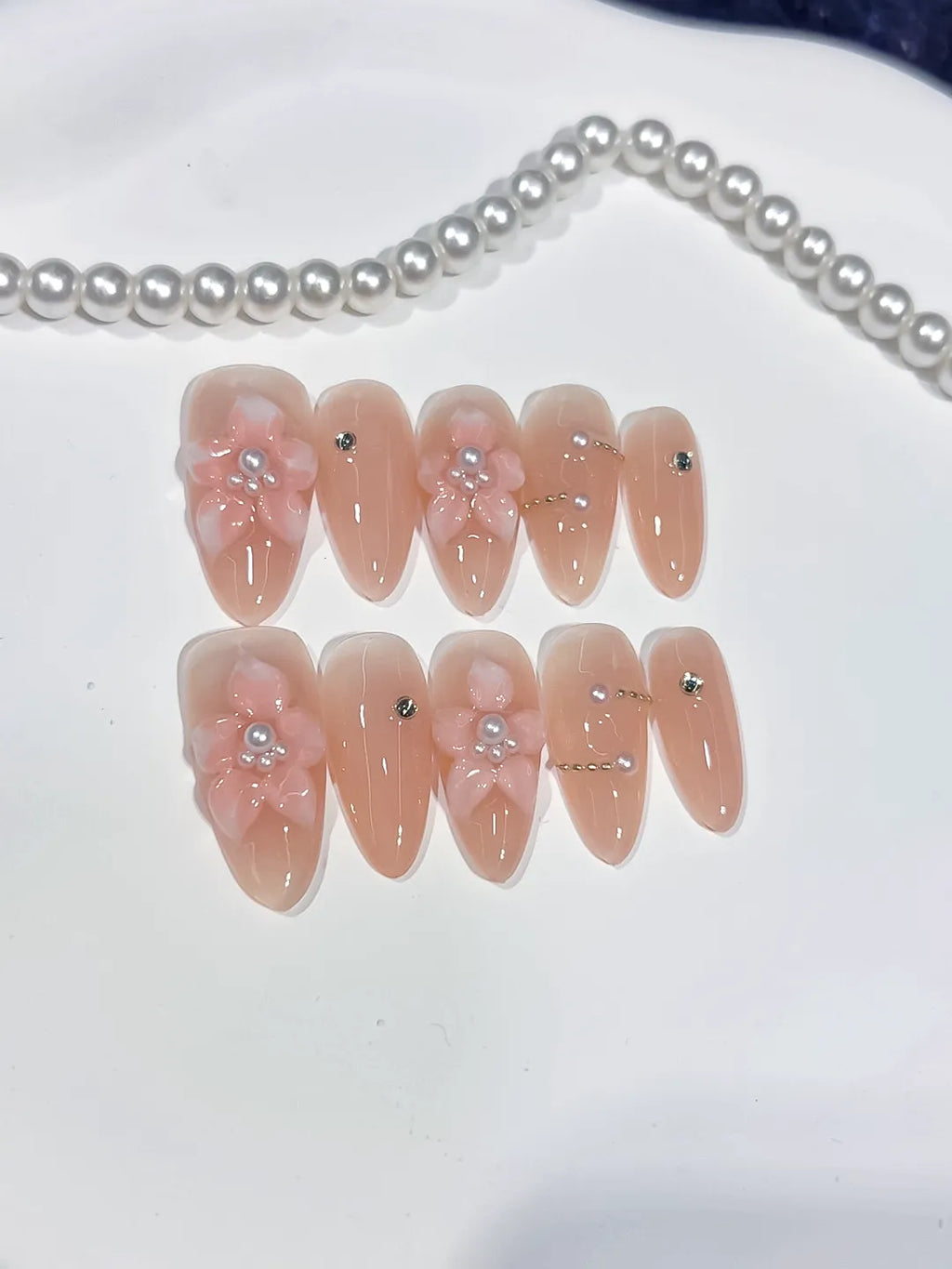 Medium Nude Pink Almond Solid color Flower Pearl