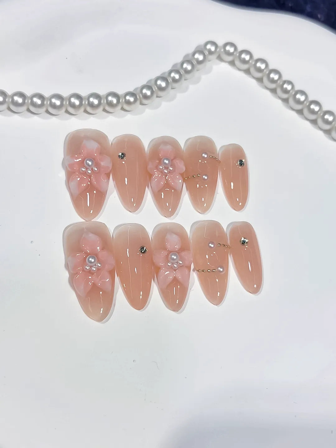 Medium Nude Pink Almond Solid color Flower Pearl