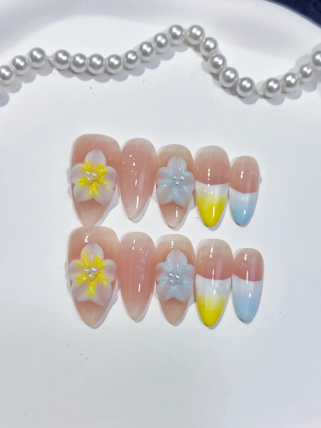 Medium Nude Yellow Almond French tip Flower
