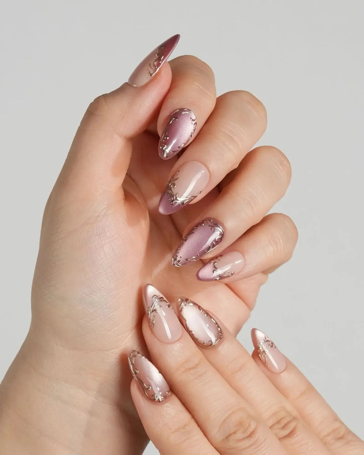 Caramel Petal Reusable Press On Nails