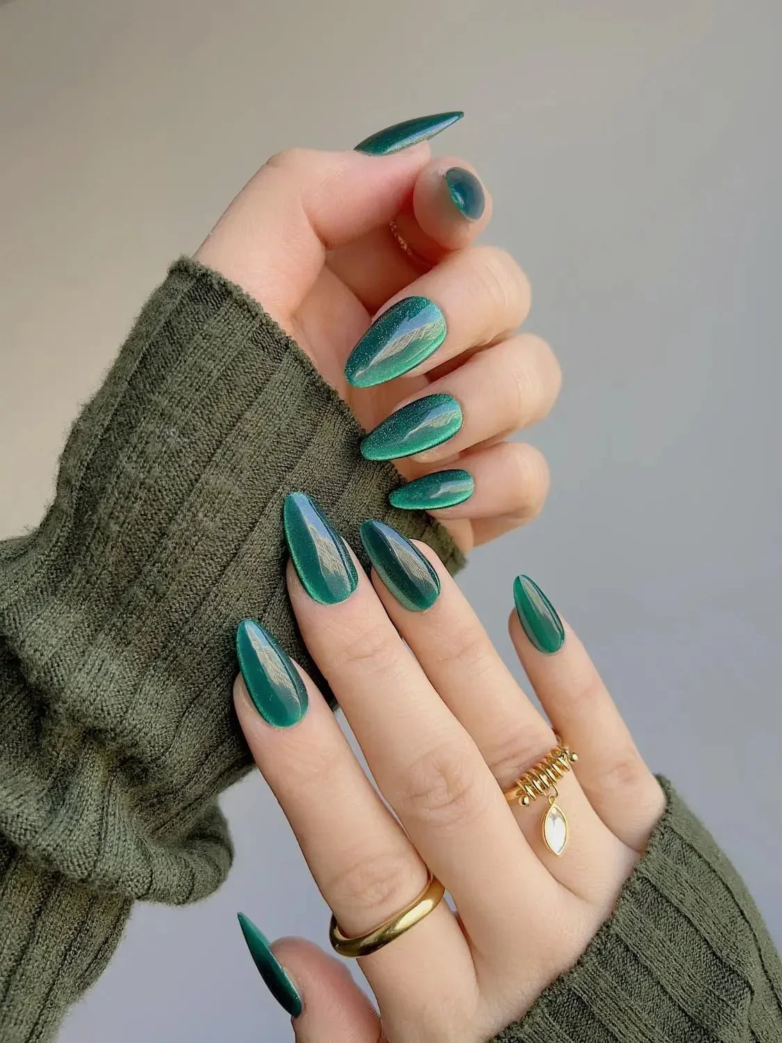 Emerald Green Cat Eye Reusable Press On Nails