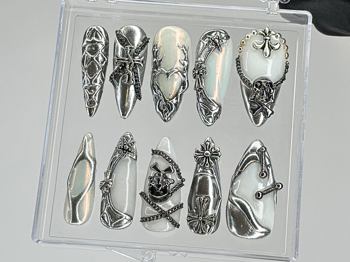 Luxury Gothic Press On Nails, Unique Skull and Chain Fake Nails, Custom Silver Nail Art