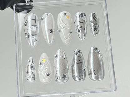 Chrome Effect Press On Nails, Metallic & Eye-catching Nail Art, Stunning and Reflective