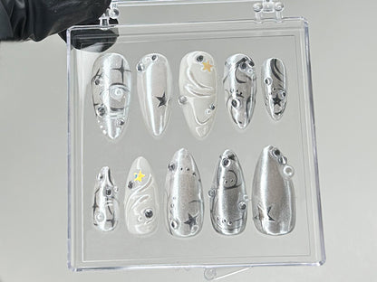 Chrome Effect Press On Nails, Metallic & Eye-catching Nail Art, Stunning and Reflective