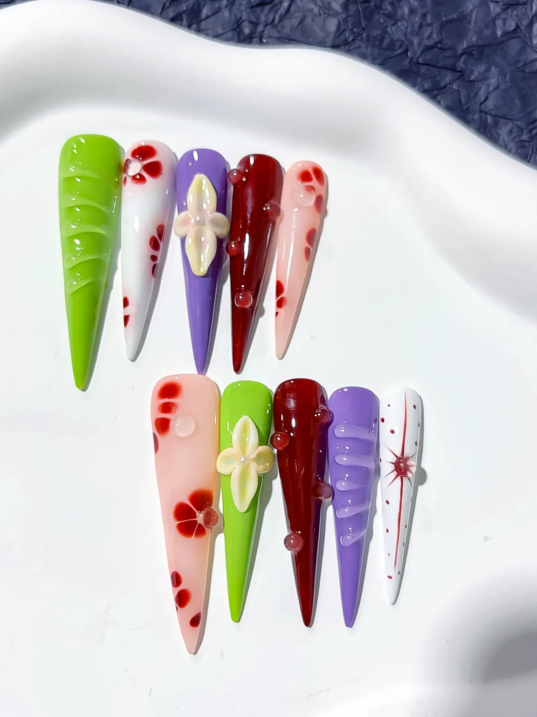 Long Green White Stiletto Abstract Flower Bow