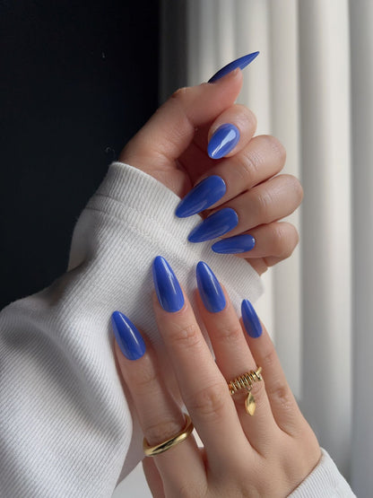 Vintage Blue Reusable Press On Nails