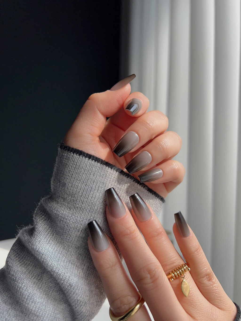 Black Ombre Reusable Press On Nails