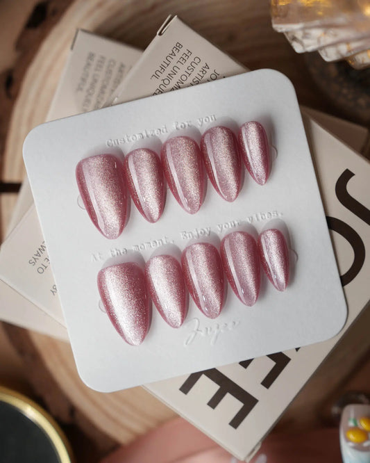 Soft Romance Reusable Press On Nails