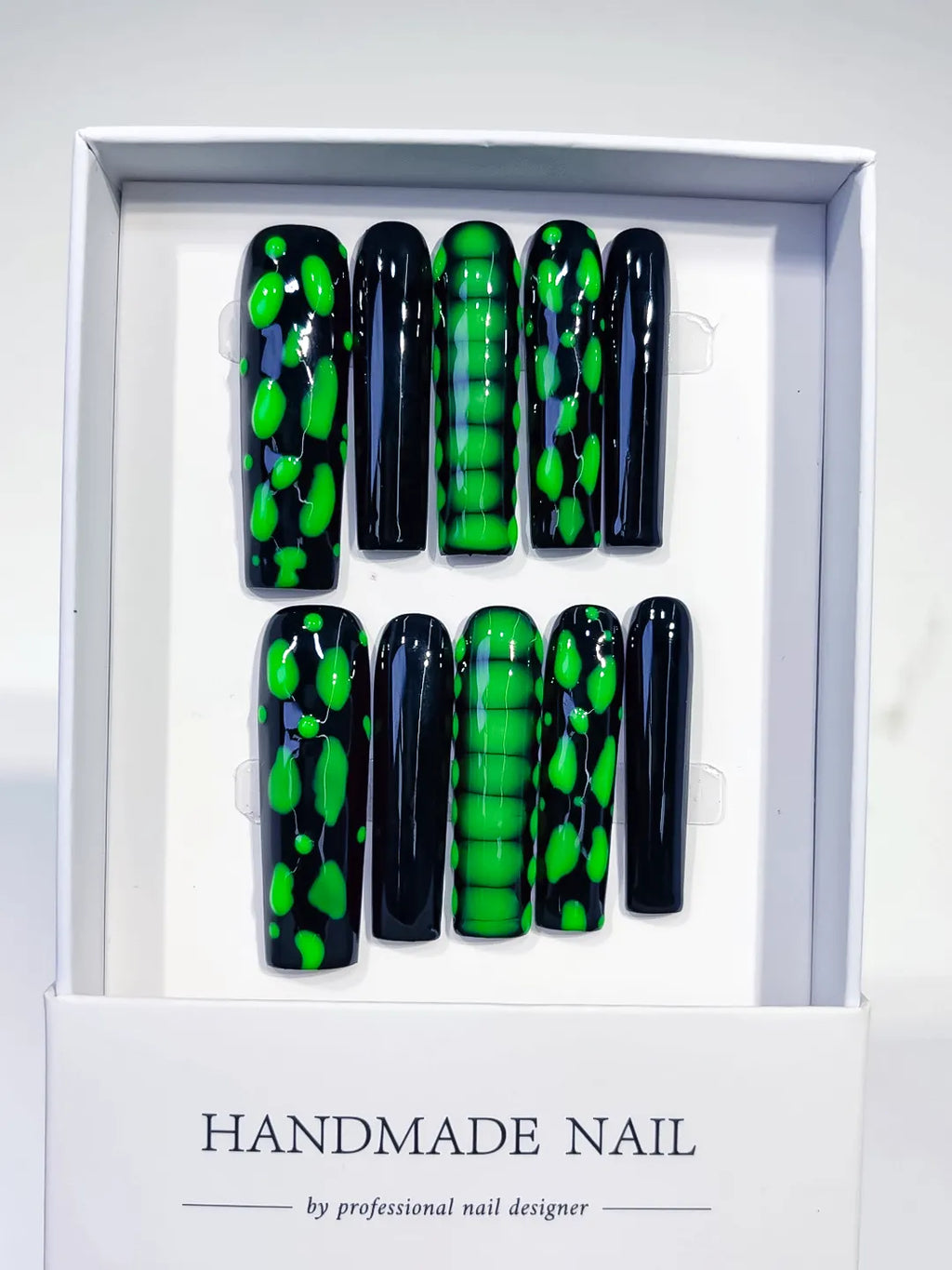 Long Black Green Square Abstract Blob Pattern 3D Texture