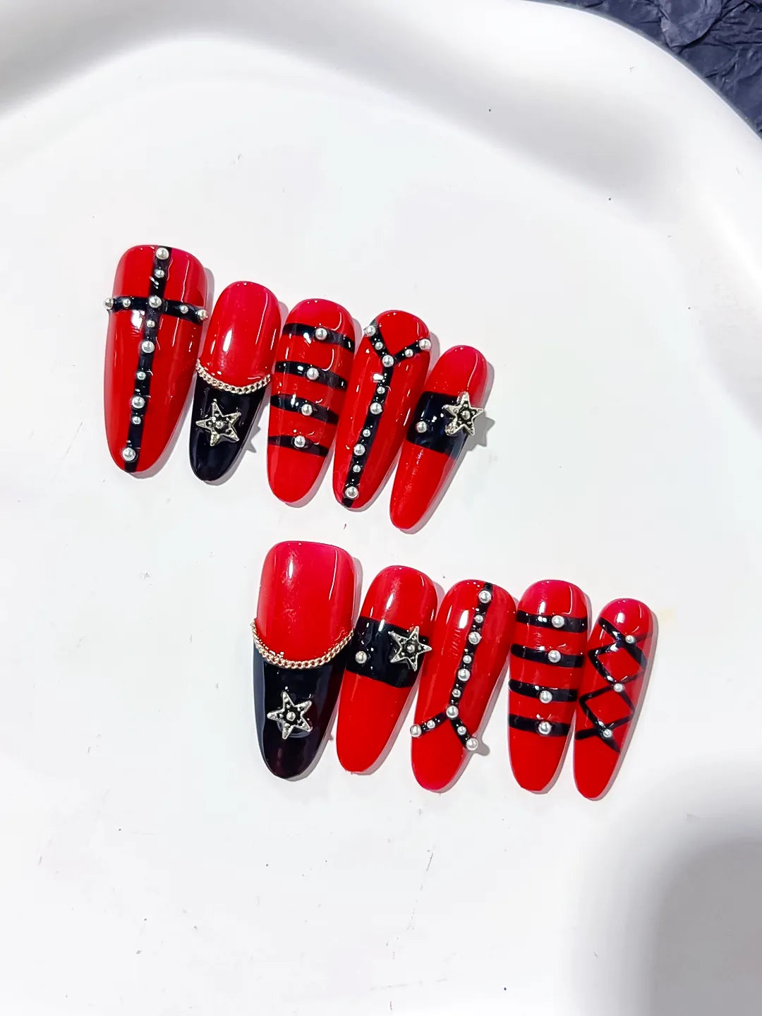 Long Red Black Oval Abstract Star Chain
