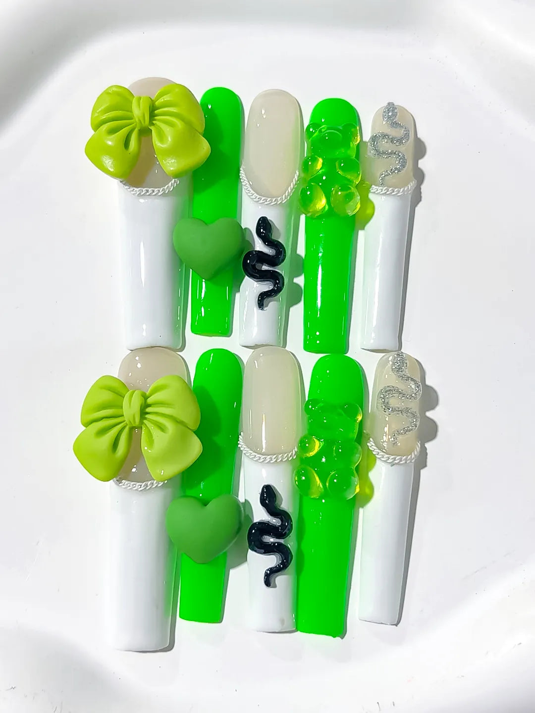Long White Green Square Solid color Bow Heart
