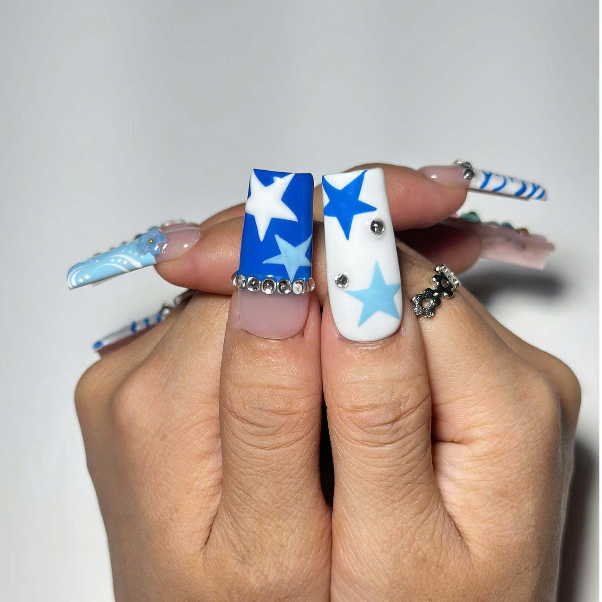 Y2k Square Press on Nails With Concert, Blue Graphic Nail Set, Rhinestone Floral Nails