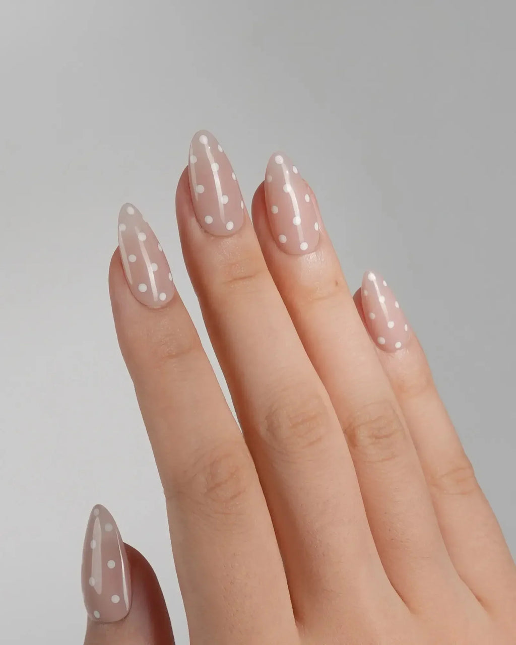 Cloud Cream Reusable Press On Nails