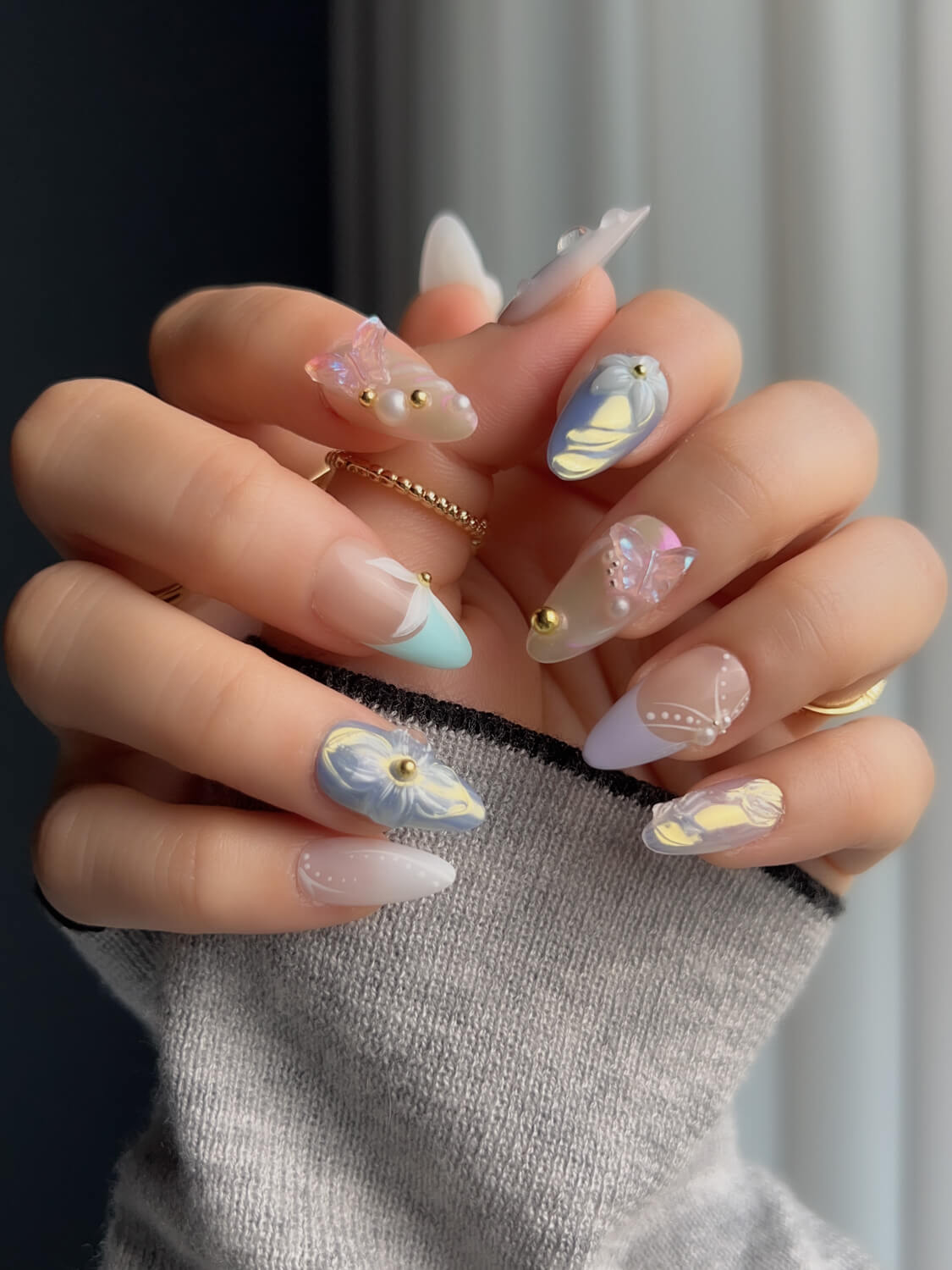 Aqua Petal Reusable Press On Nails
