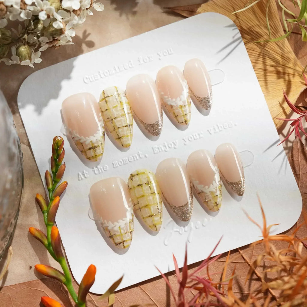 Tweed Light Reusable Press On Nails