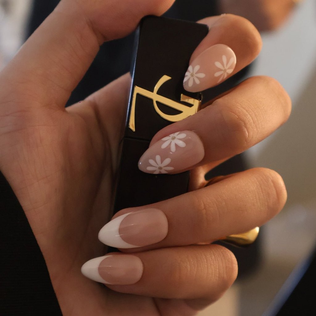 Bloomline White Handmade Press On Nails