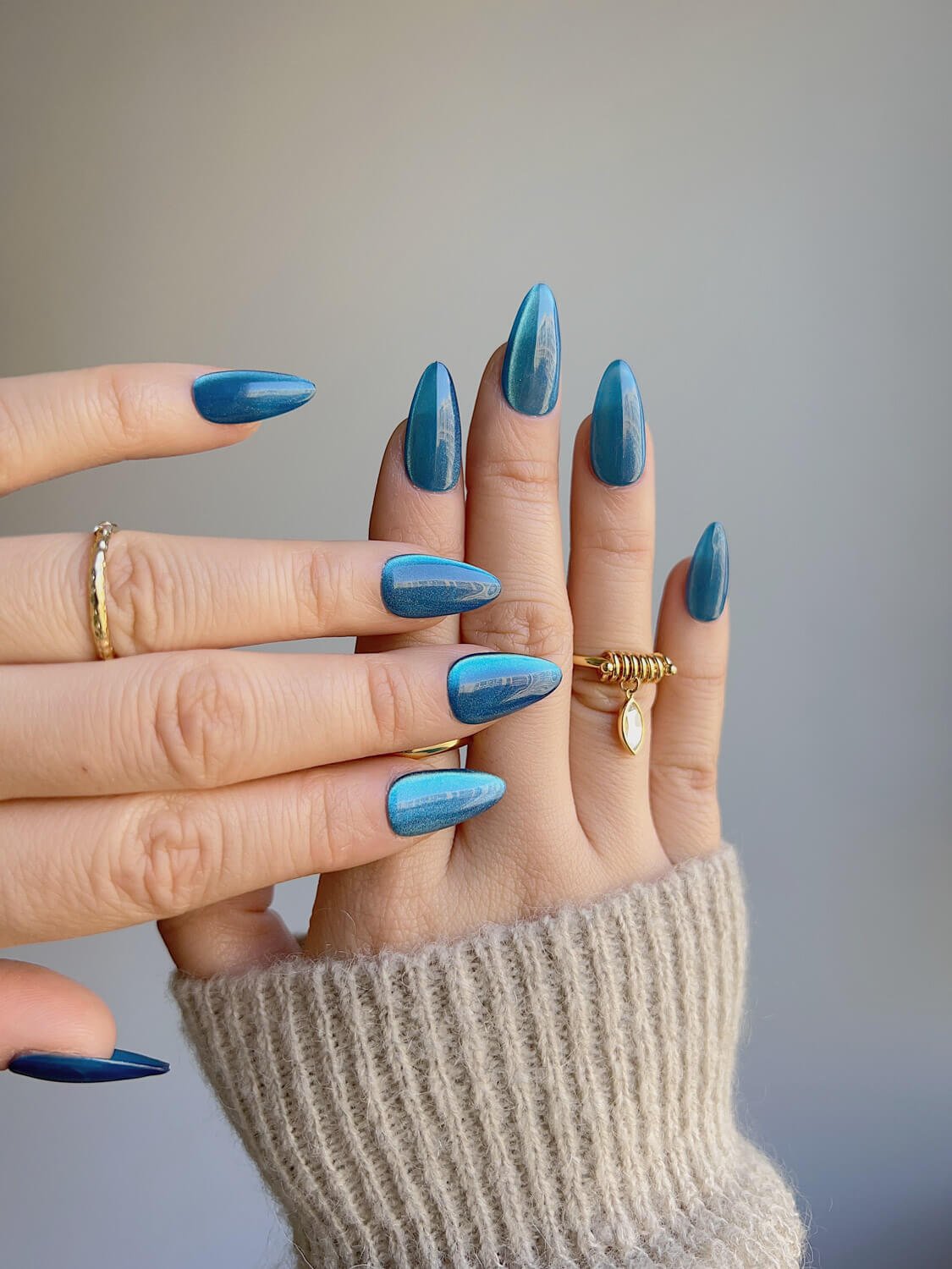 Blue Sky Cat Eye Reusable Press On Nails