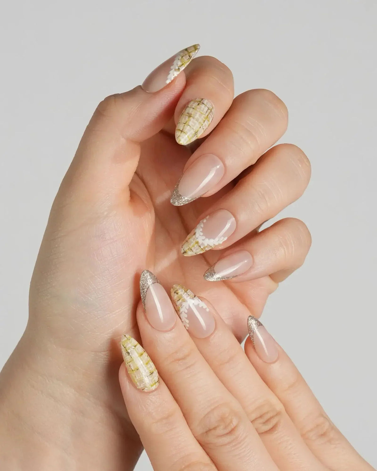 Tweed Light Reusable Press On Nails