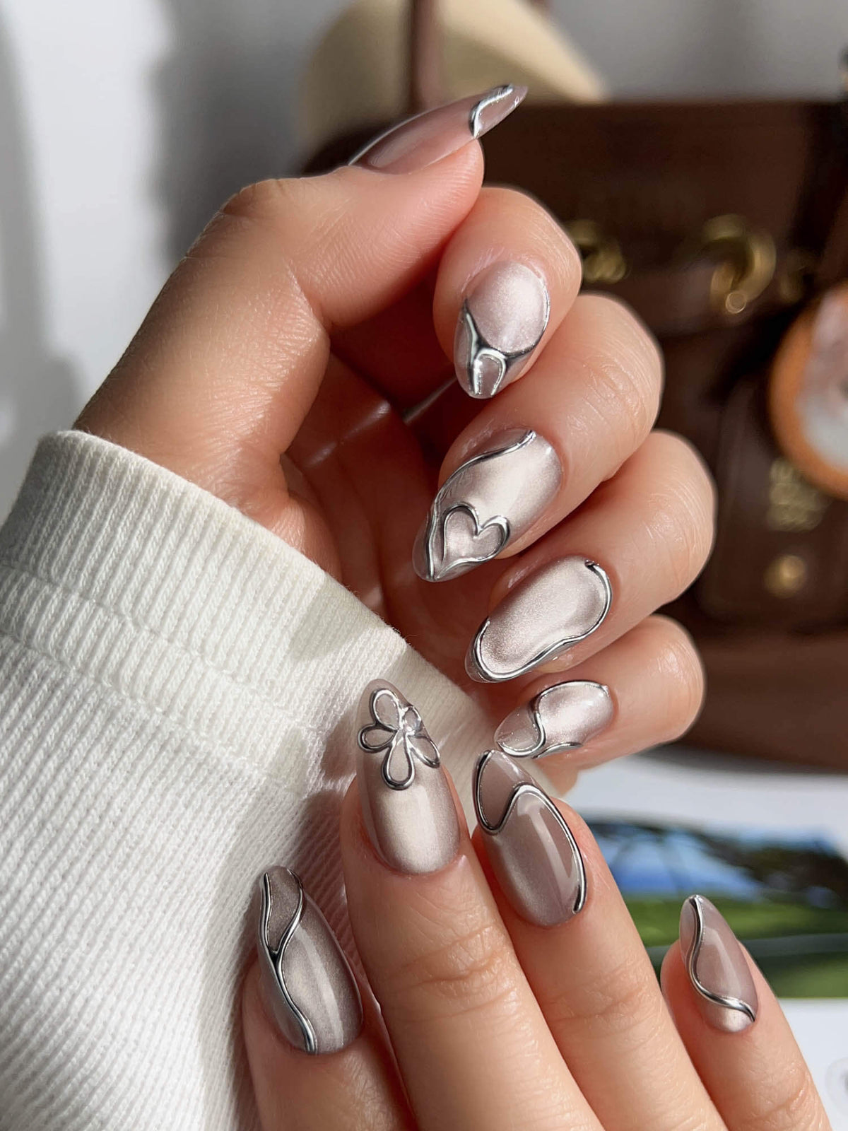 Chrome lines Reusable Press On Nails