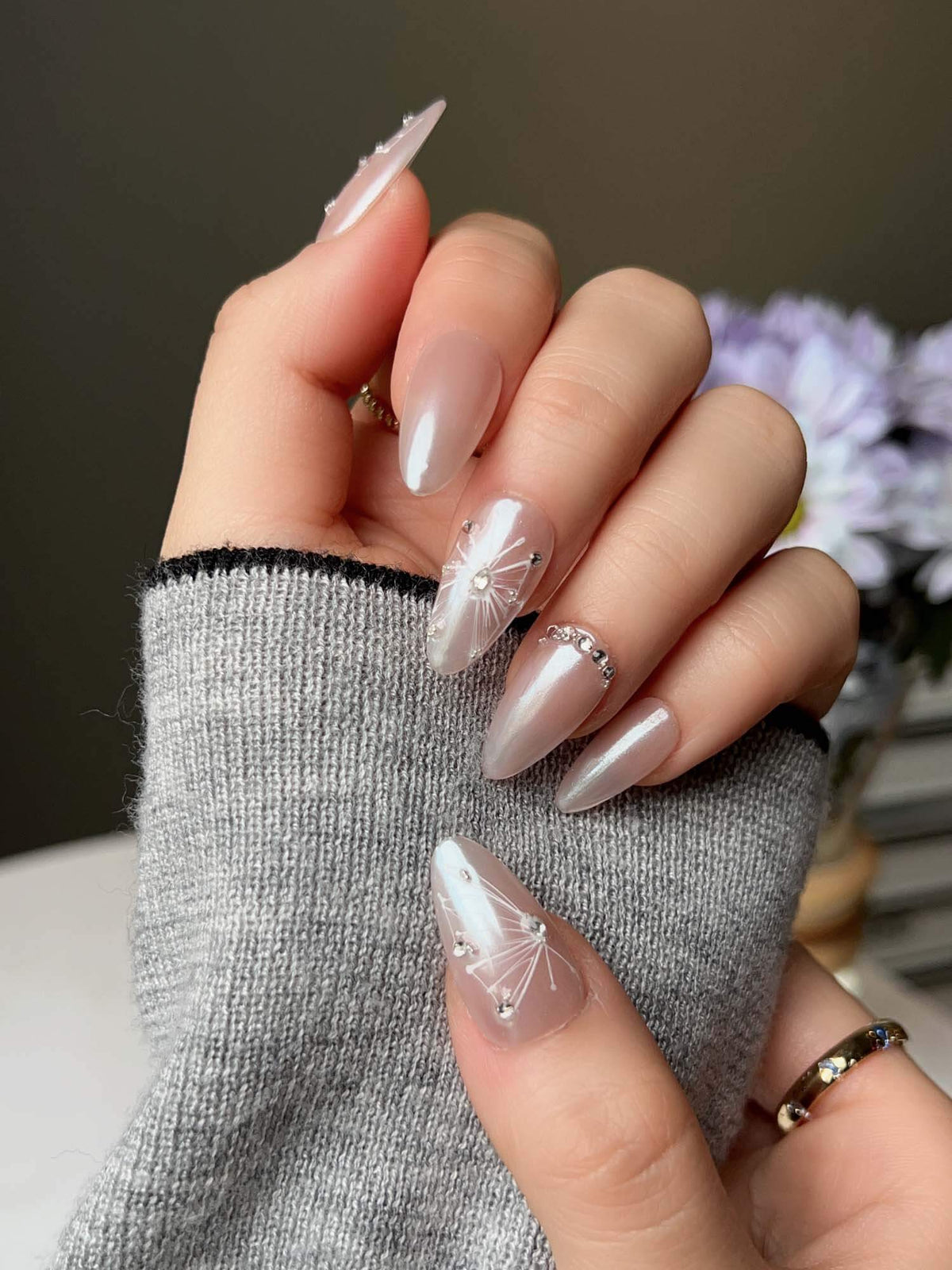 Chrome Wings Reusable Press On Nails