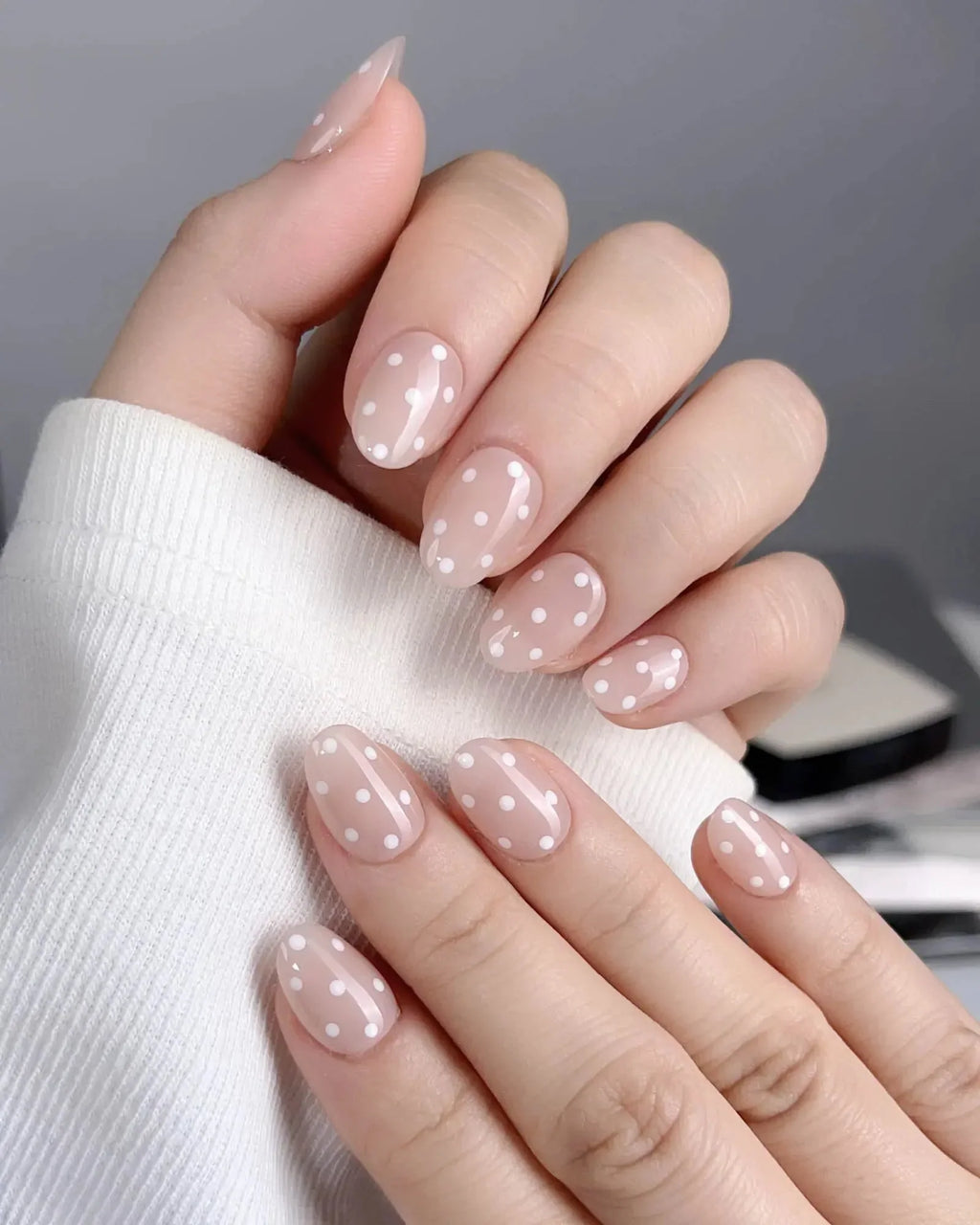 Cloud Cream Mini Reusable Press On Nails