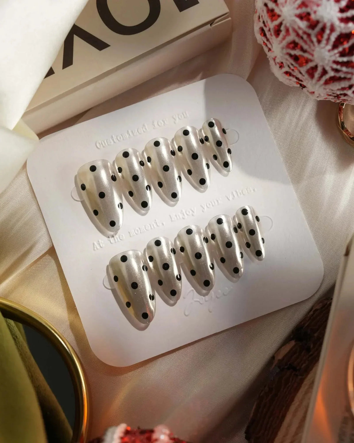 Cosmo Dots Reusable Press On Nails