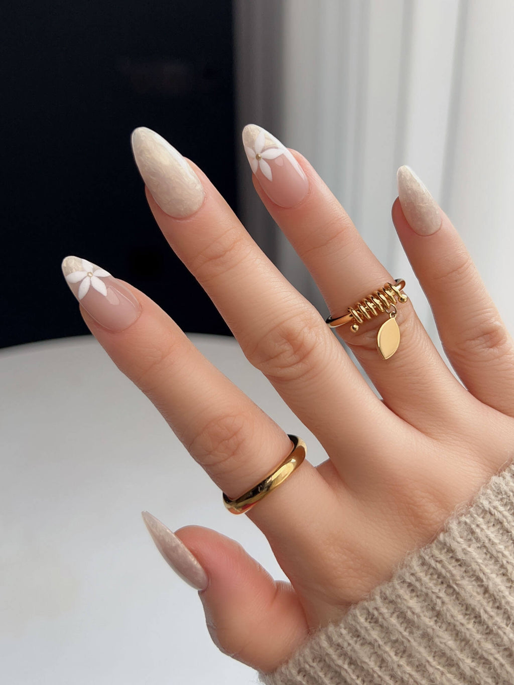 Spiral Twist Reusable Press On Nails