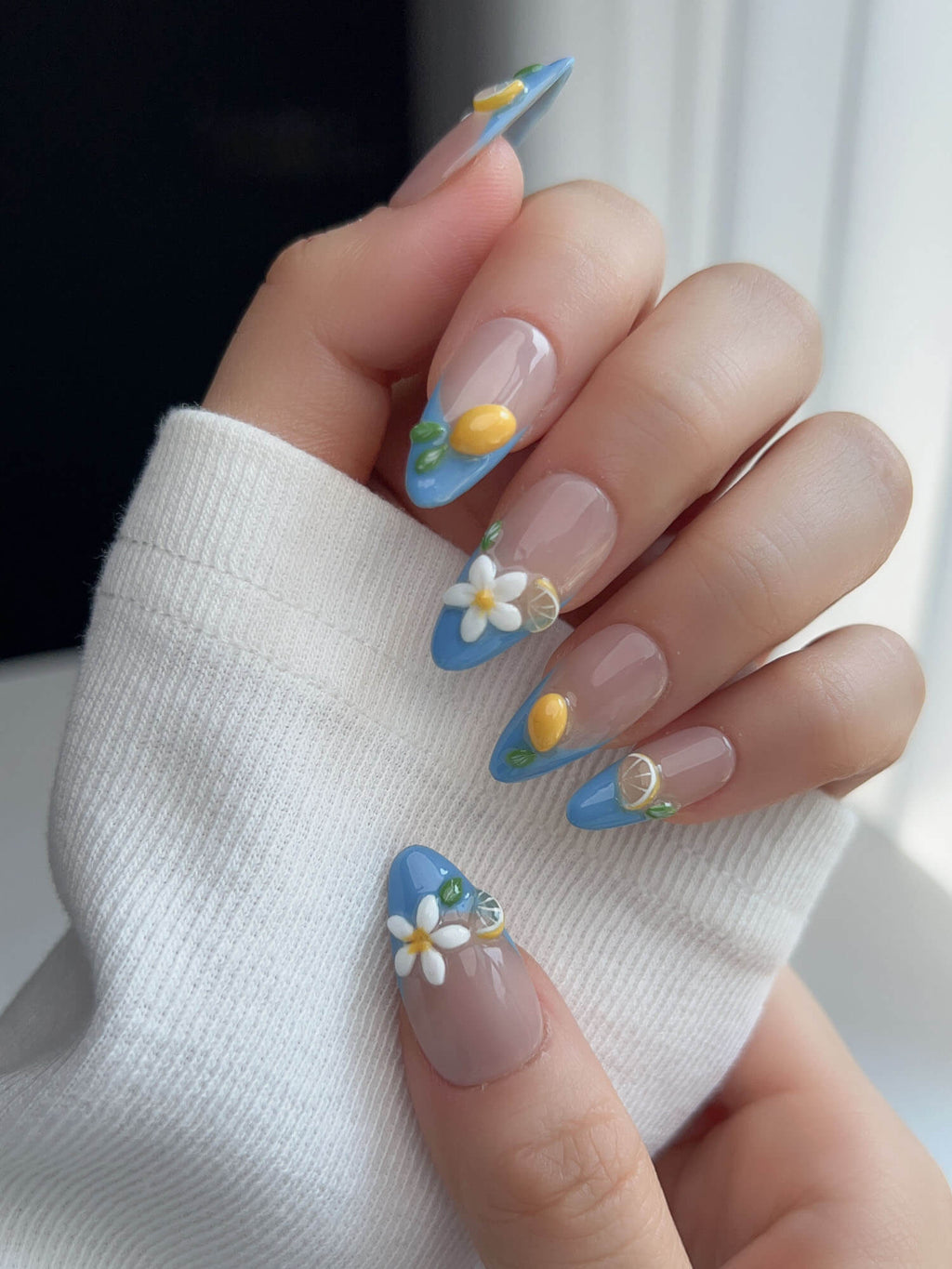 Lemon Grove Reusable Press On Nails